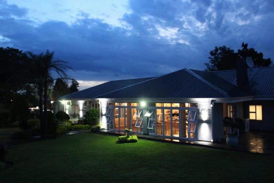 Nauntons Guest House & Wedding Venue ليديسميث المظهر الخارجي الصورة
